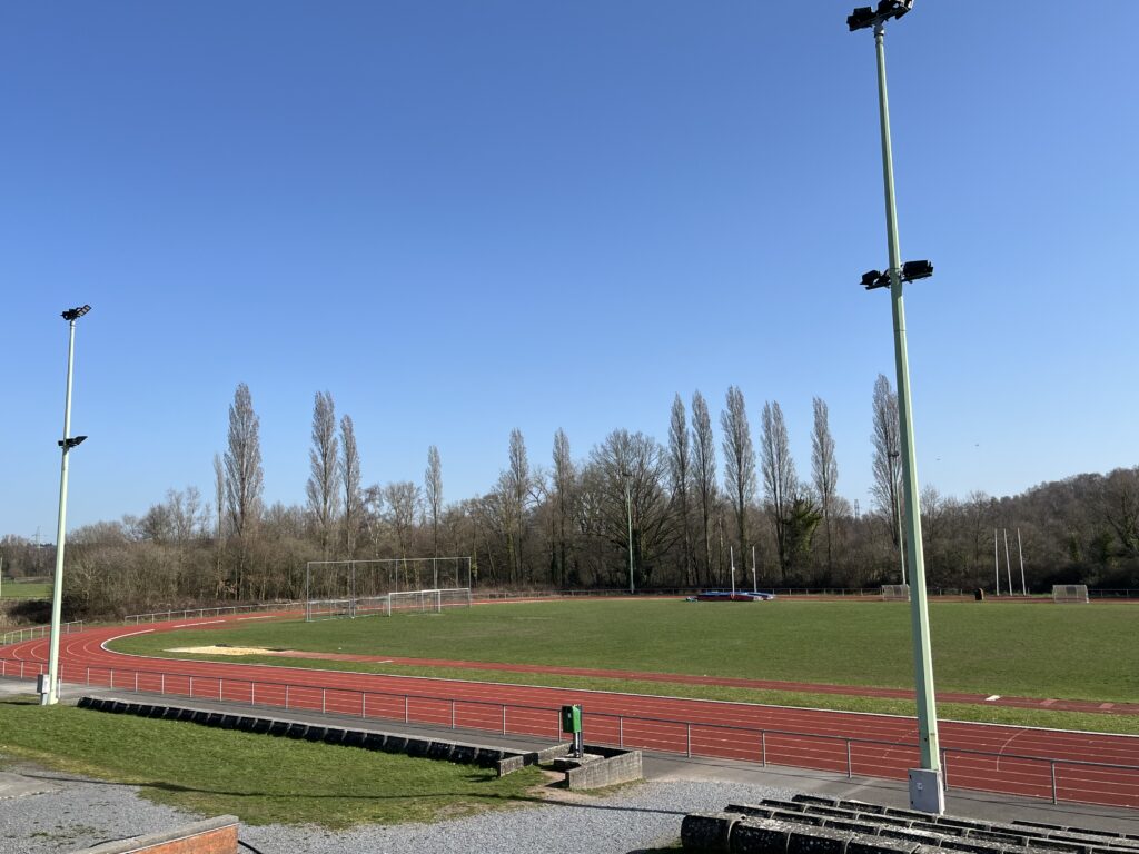 Piste d'athlétisme du Centre Omnisport du Préau